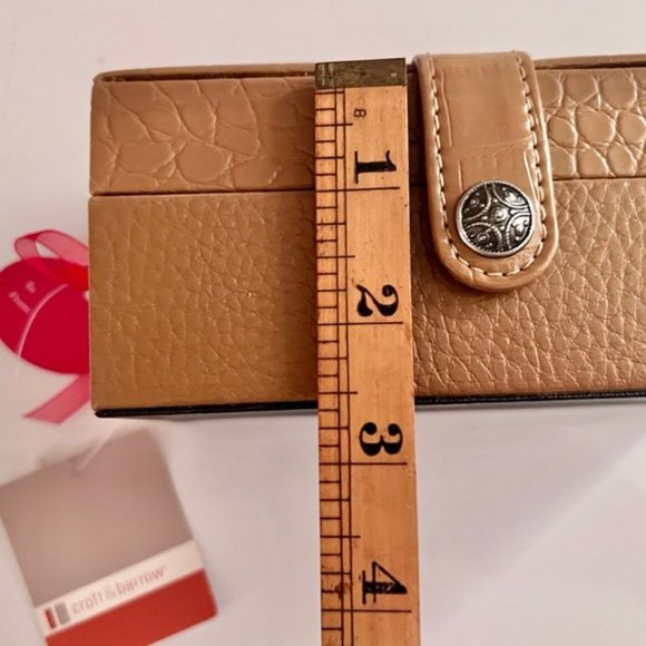 Jewelry Box -Tan Leather Look - New - Picture 10 of 10